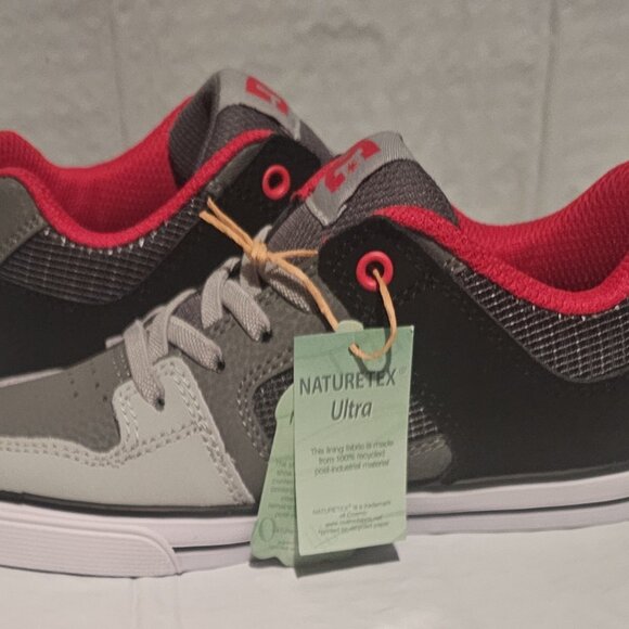 DC Pure Low EV Skate Shoe - Big Kid - Slip Ons Size 2 - Picture 4 of 6